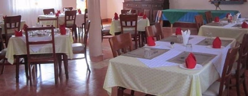 هتل Miryam Village Inn Safari Lodge