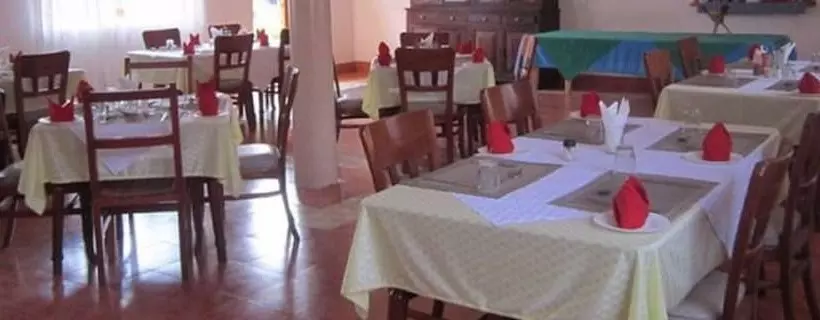 هتل Miryam Village Inn Safari Lodge