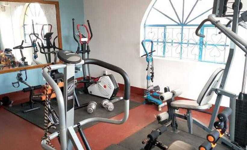 هتل Miryam Village Inn Safari Lodge