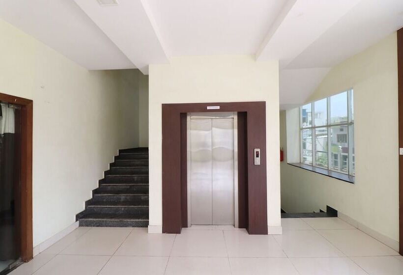 فندق Oyo 6993  Rk Residency