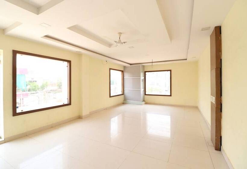 فندق Oyo 6993  Rk Residency