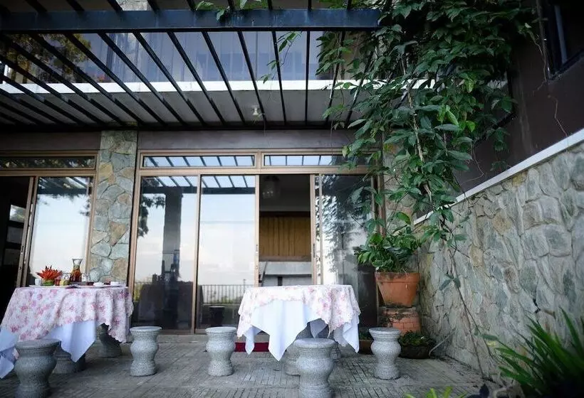 Hotelli Tampay Sa Sinagtala