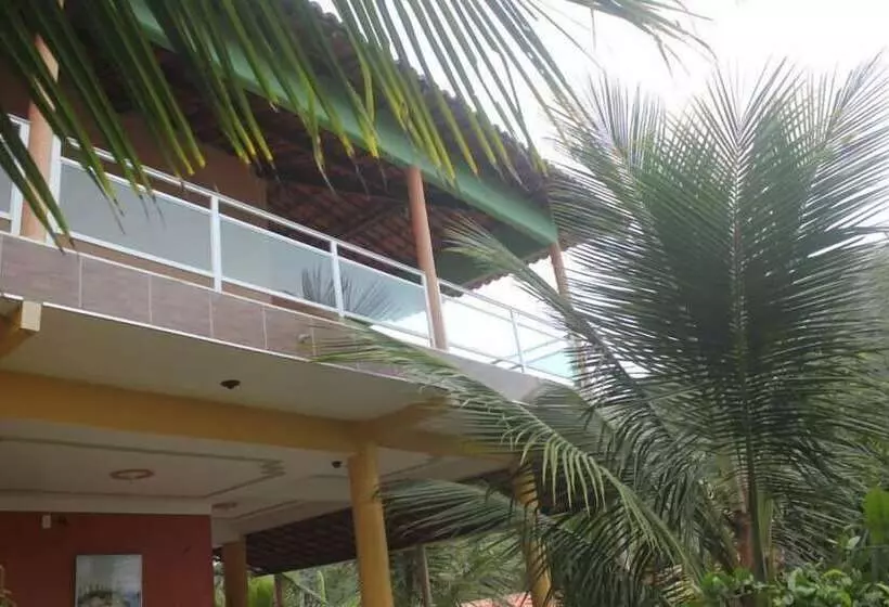 ホテル Val Paraiso Pousada