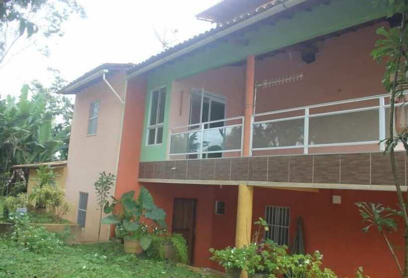 בית מלון כפרי Val Paraiso Pousada