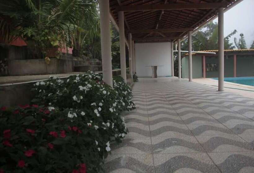 בית מלון כפרי Val Paraiso Pousada