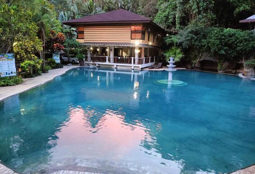 Kamayan Sa Palaisdaan Hotel And Resort