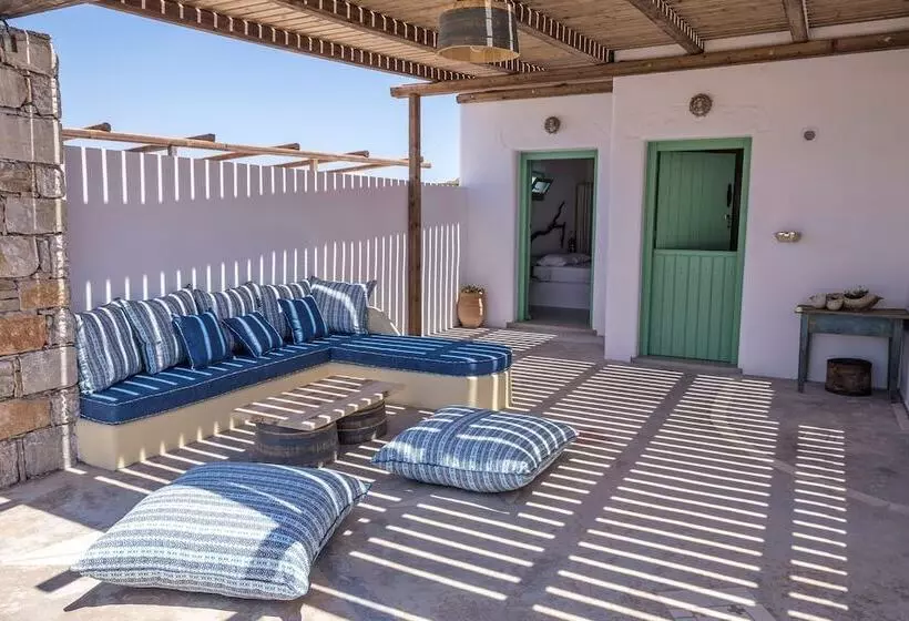 ペンション Ailouros Guest House