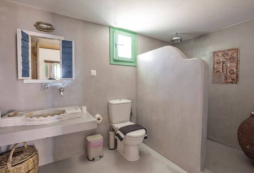 بنسيون Ailouros Guest House