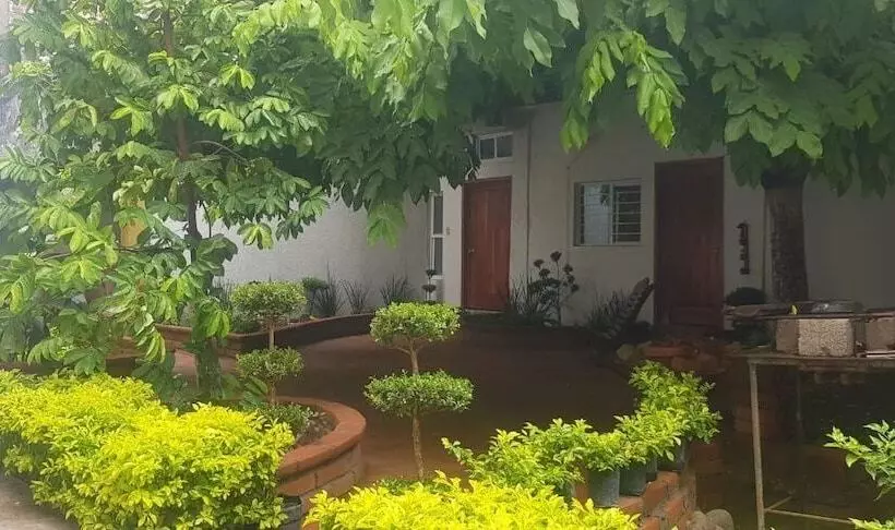 ペンション Posada Real Mojica