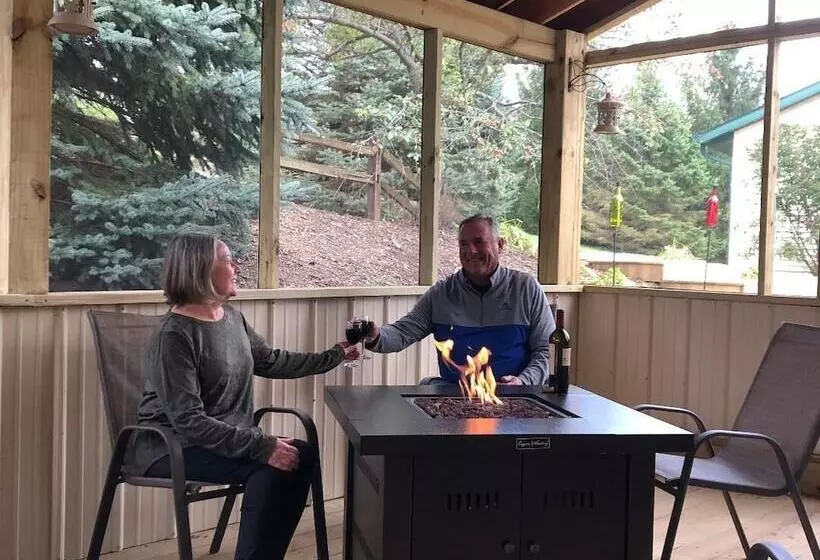 Majatalo Trailside Inn