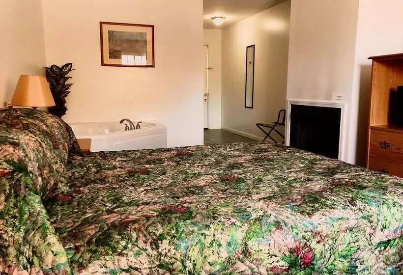 Majatalo Trailside Inn