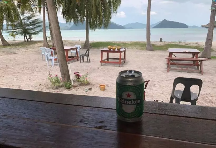 ペンション Wild Pasir Panjang Villas