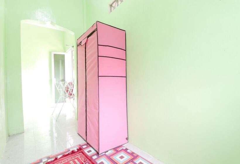 Serut 2 Homestay Hostel