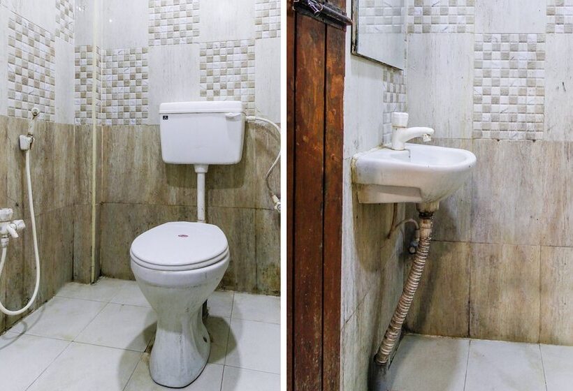 Spot On 49828 Hotel Meenakshi