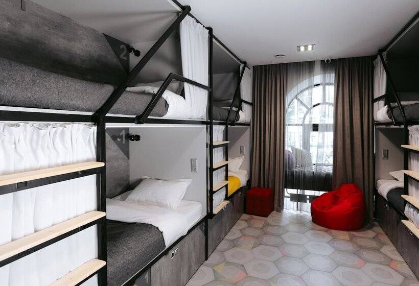 Vdali Poshtel   Hostel