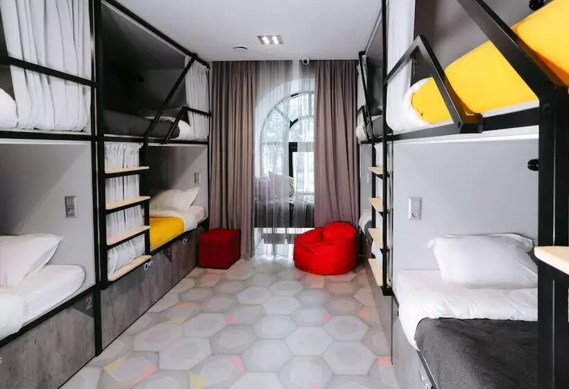 Vdali Poshtel   Hostel