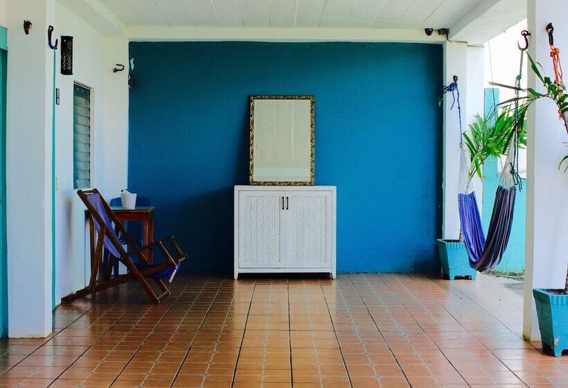 هتل Azul Surf Club