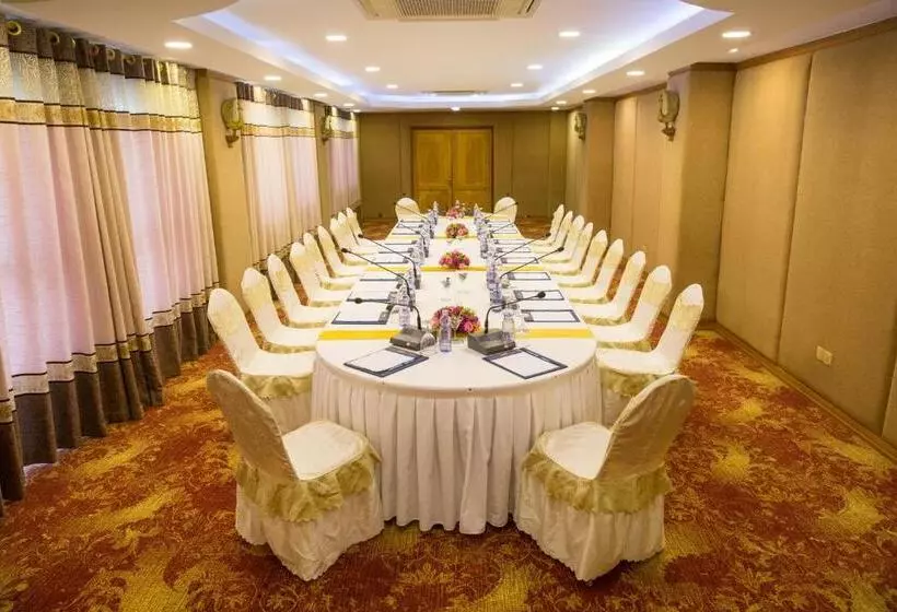 هتل Kma Naypyitaw