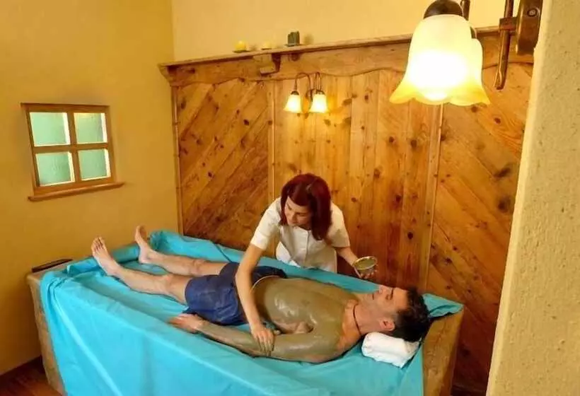 Lady Maria Hotel Wellness & Resort