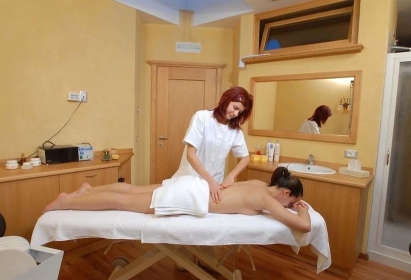 Lady Maria Hotel Wellness & Resort