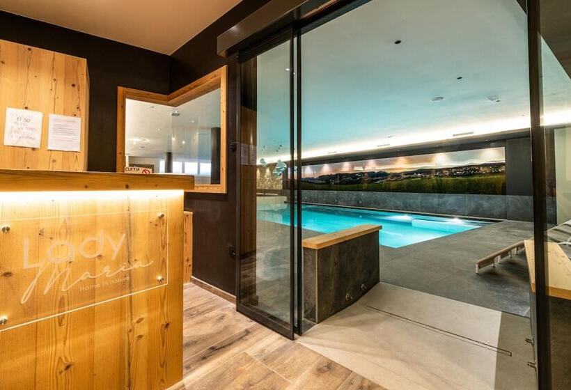 Lady Maria Hotel Wellness & Resort