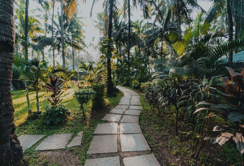 هتل Leela Cottages