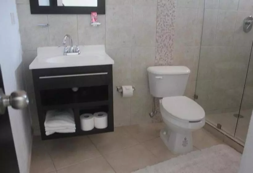 هتل Marina Topolobampo