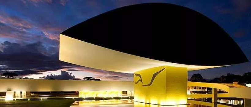 Отель Piazza Batel