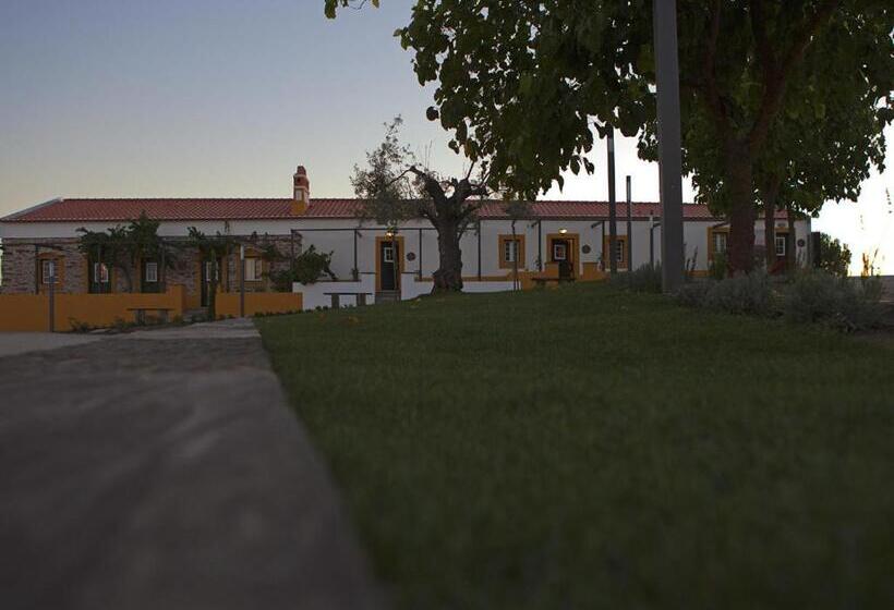 هتل روستایی Herdade Da Urgueira