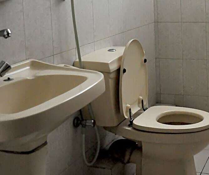 בית מלון כפרי Salika Inn