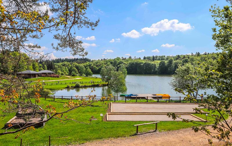 Отель Vacanceole Le Domaine Des Monedieres