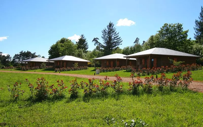 Отель Vacanceole  Le Domaine Des Monedieres