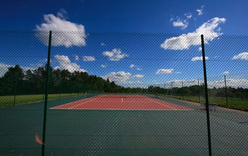 Отель Vacanceole  Le Domaine Des Monedieres