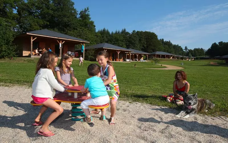 Отель Vacanceole  Le Domaine Des Monedieres