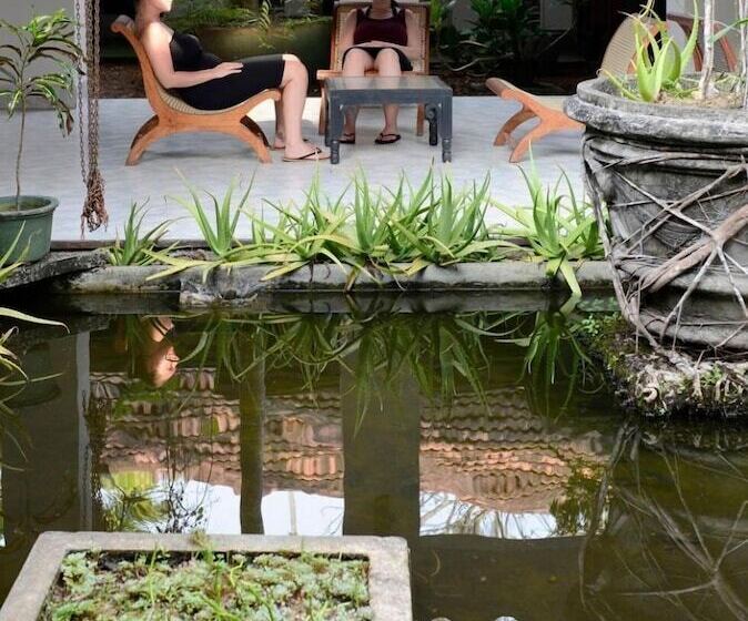 Отель Warahena Walauwa