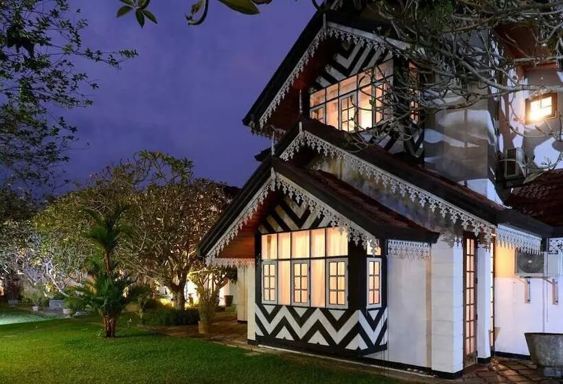 Hotel Warahena Walauwa