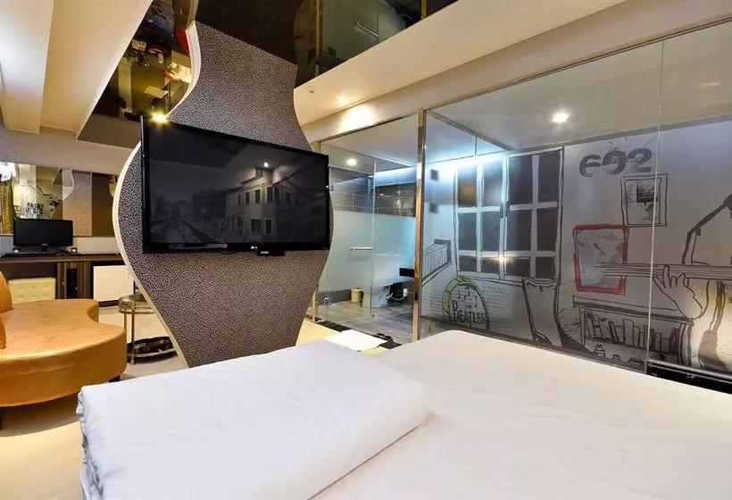 مُتل Beach Stay