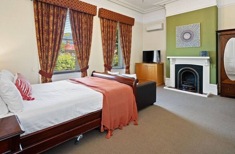 بنسيون Clydesdale Manor