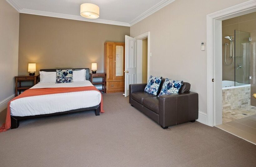 بنسيون Clydesdale Manor