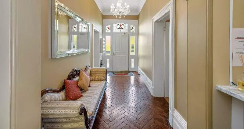 پانسیون Clydesdale Manor