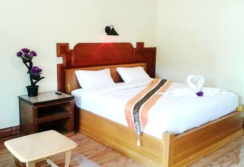 Pensão Phu Lanta Life