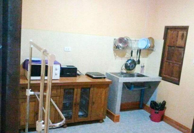 Pensão Phu Lanta Life