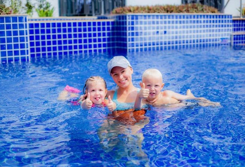 منتجع Woovo Phuket Kata