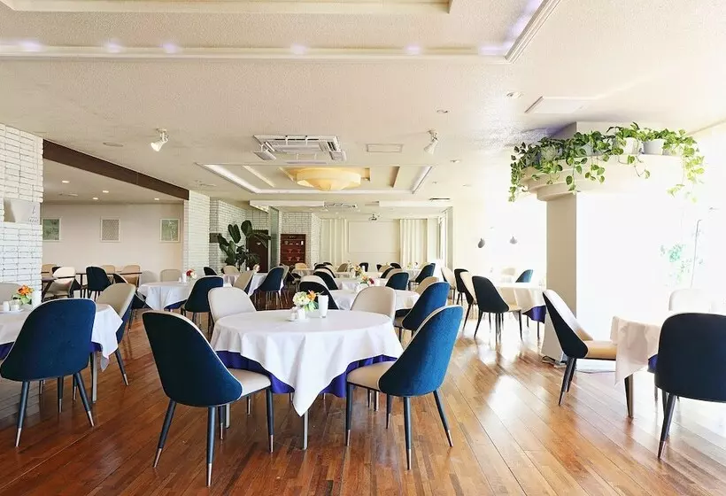 Sayan Terrace Hotel & Resort
