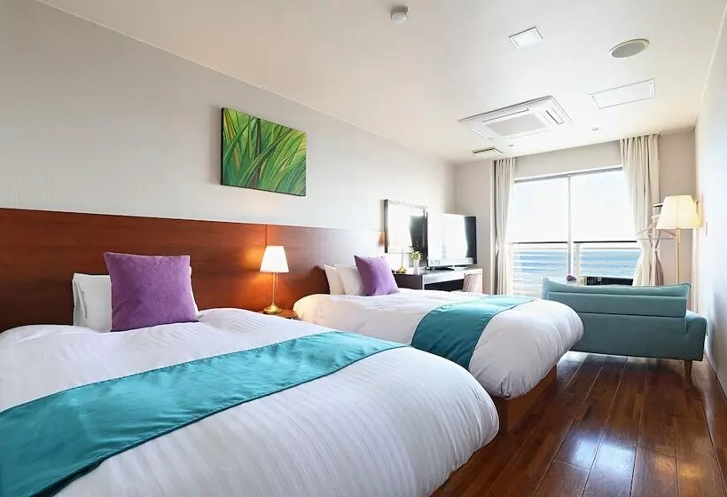 Sayan Terrace Hotel & Resort