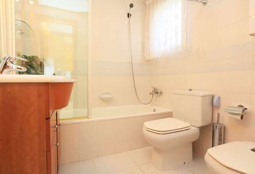 Casa Adosada Para 6 Personas En Cambrils