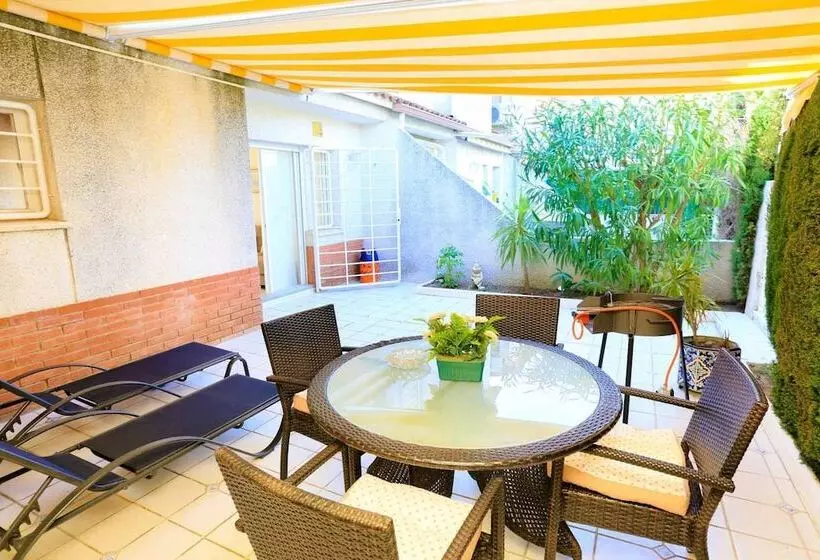 Casa Adosada Para 6 Personas En Cambrils