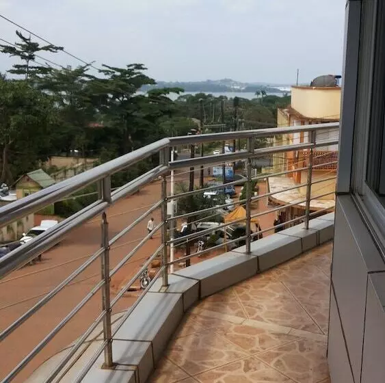 Com Apartment