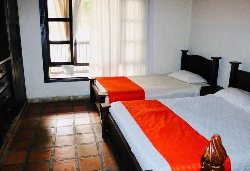 Finca Hotel El Meson