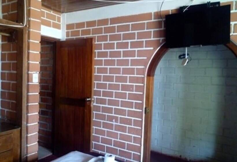 Hospedaje La Carachama   Hostel